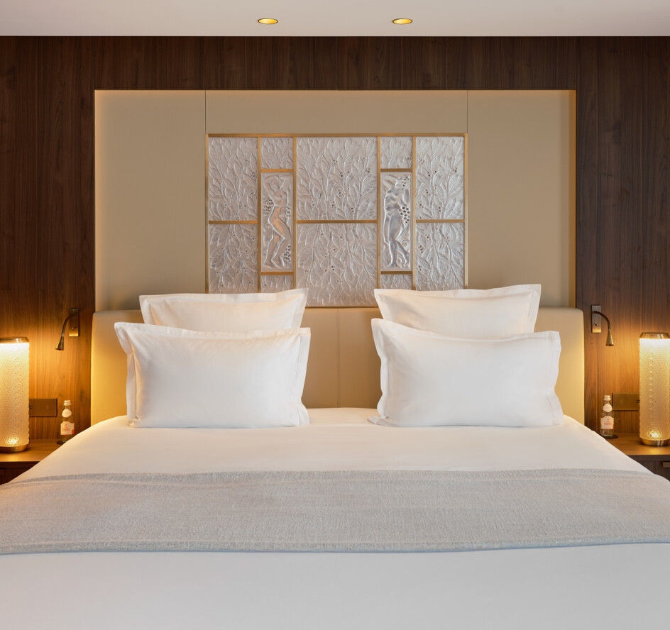 AL25_PASTOR_MAYA_COURCHEVEL_DSF7736_WEB-suite